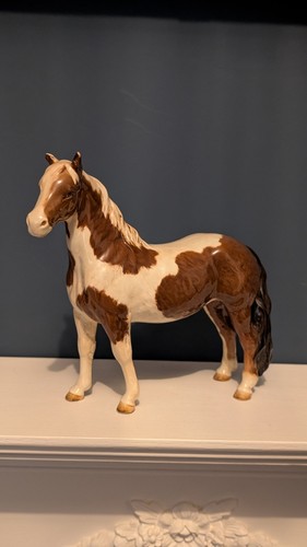Beswick england piebald horse - beswick,