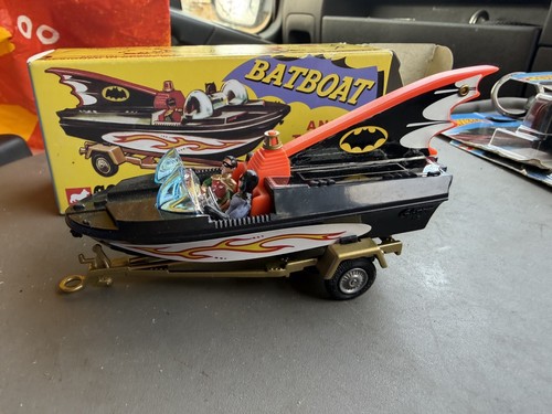 Corgi rt10701 107 batboat - rt10701, &