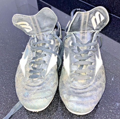 Mizuno football boots - uk, size