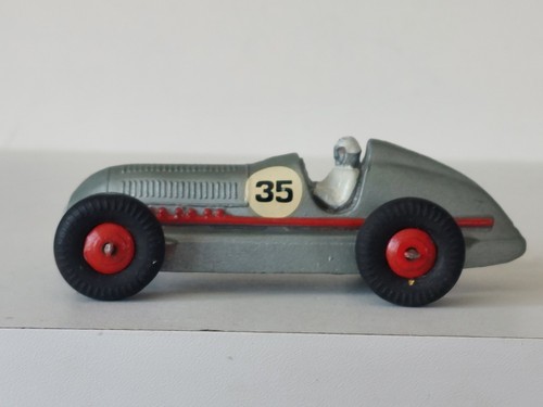 Dinky toys vintage mercedes - dinky,