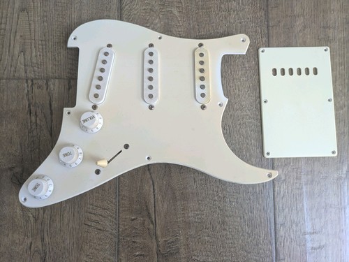 Squier strat yako bullet white - squier,
