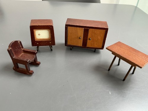 Vintage wooden doll house - wooden,