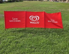 Walls Ice Cream Wind Breaker Beach Garden Camping Windbreaks Screen Red Cloth 