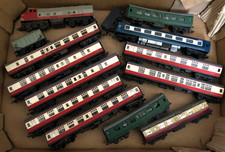 Lot of 14 Items Hornby Triang Coaches Blue Pullman 1 Locomotive Wagons OO Gauge