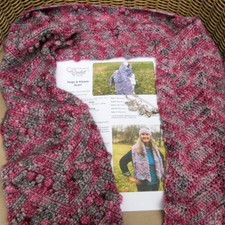 Hugs & Kisses Scarf Crochet Kit