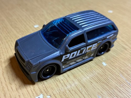Hot wheels boombox batman - hot,