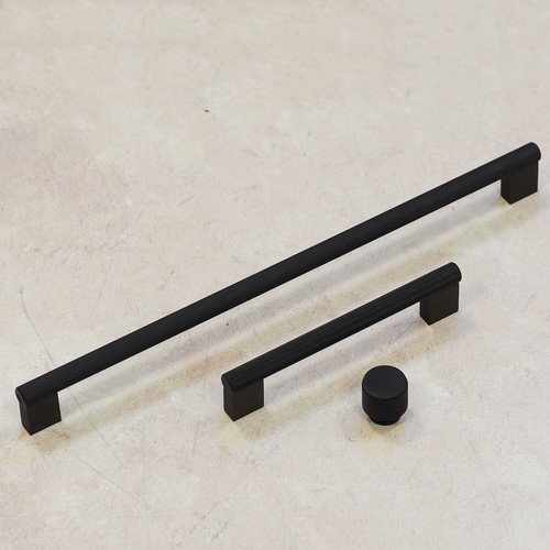 Textured matt black kitchen - matt,