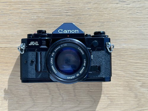 Canon 35mm slr analogue - a-1,