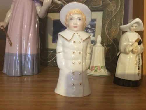 Royal worcester boy boater - royal,