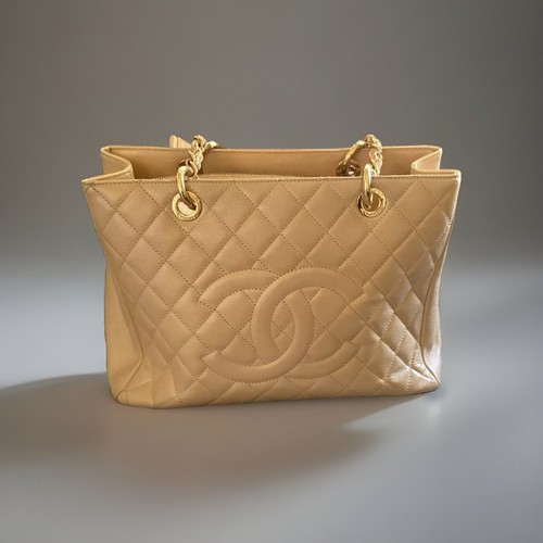 Chanel quilted caviar beige - chanel,