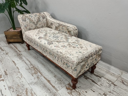 Storage chaise lounging - storage,