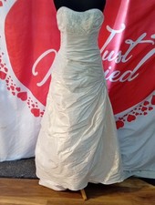 Wedding Dress size 8 ivory