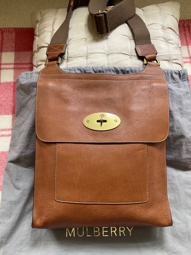 Lightly used vgc mulberry - lightly, &