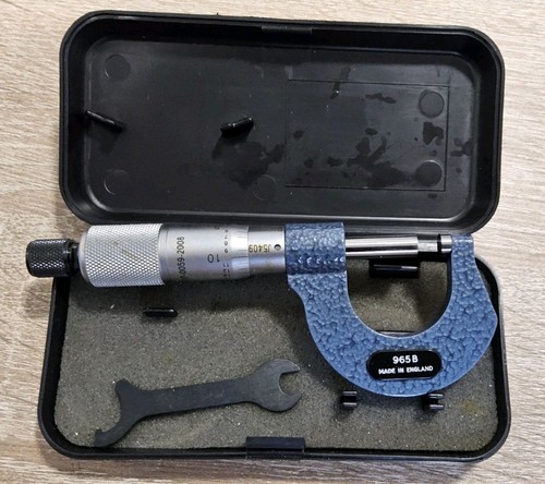 Moore and wright micrometer - moore,
