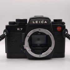 Leica R7 Black Body Working - Ready to use - Good Condition - With accesories