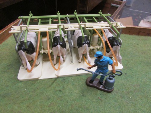 Vintage britains ltd farm toys - britains,