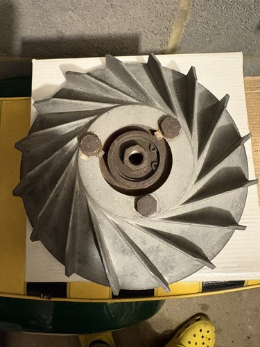 Vespa gs160 flywheel centre - vespa,