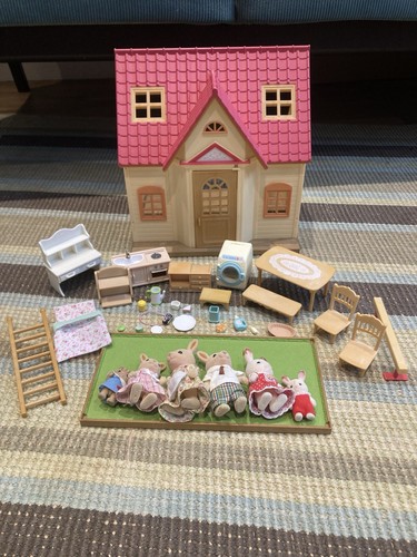 Sylvanian families house - families,