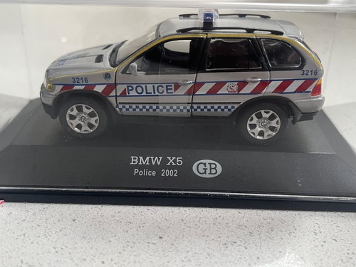 Model police bmw - 1.43,