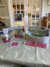 Sindy Dolls House Bathroom Set