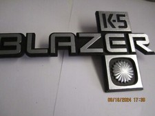 Chevrolet K-5 BLAZER Car Badge