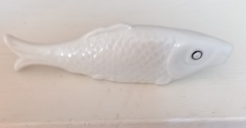 Crested china fish open - china,