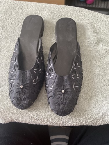Women slip indian style - women’s, on