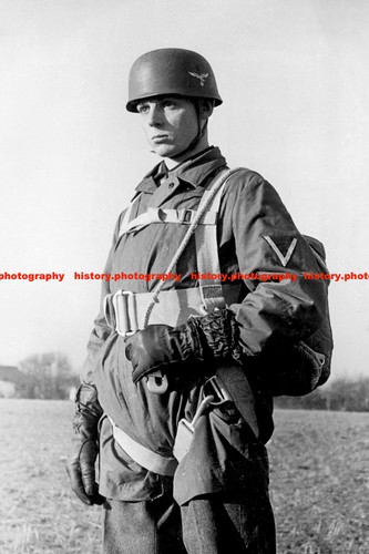 F014470 german paratrooper - f014470,