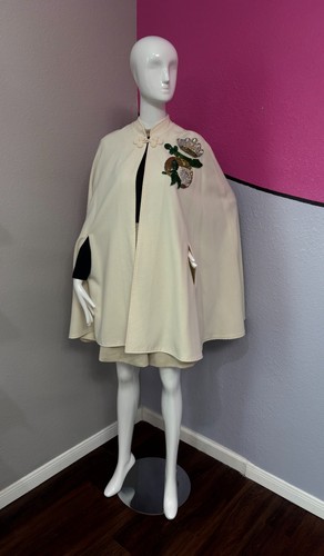 Vintage 1960s ivory cape - 1960s,