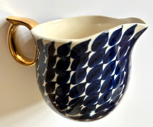 Blue patterned glazed pottery - patterned,