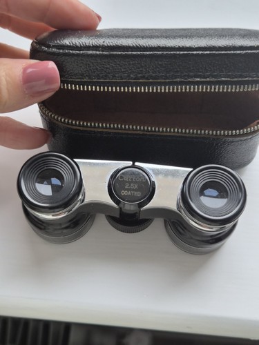 Vintage carton opera - 2.5x,