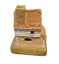 Lilliput Lane - Millers