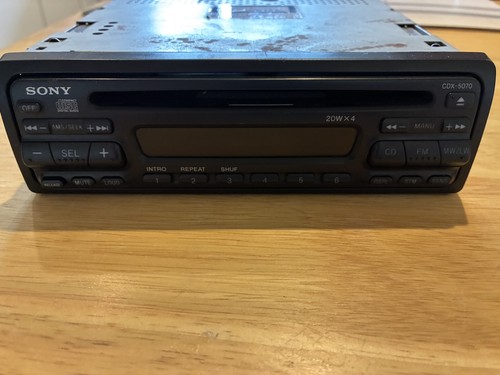 Sony car radio player cdx - sony,