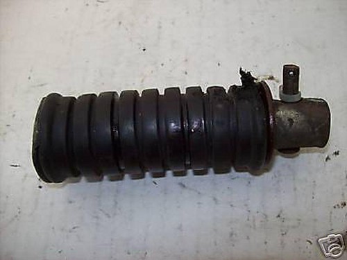 Left rear foot - left, peg