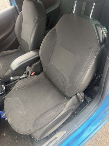 Citroen ds3 passenger side - citroen,