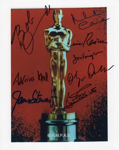 Oscar statue signed - statue, 8x10