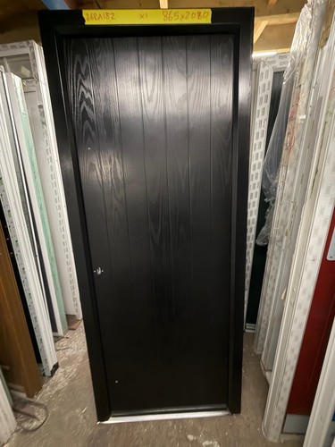 Showroom front door black - ex,