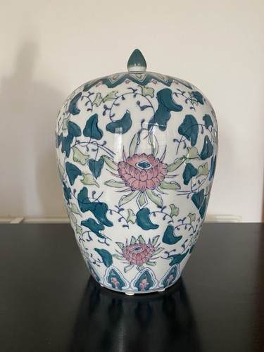 Large vintage chinoiserie - large,