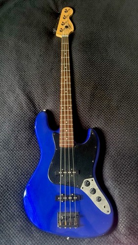 Squier affinity jazz - squier,