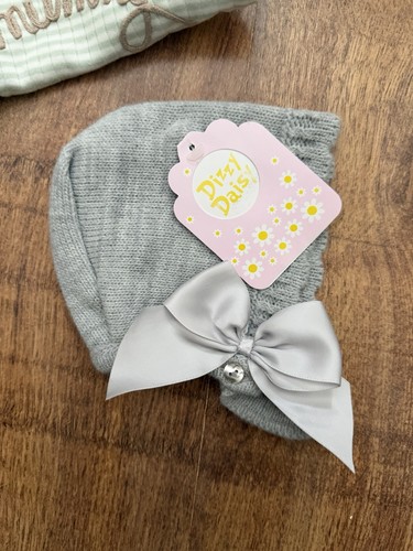 Bundle items and clothes - items,