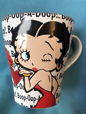 2019 Universal Studios Ceramic Heart Shape Betty Boop Mug Red Kisses