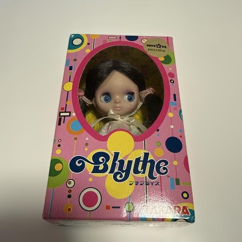 Takara petite blythe cherry - takara,