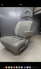 Swivel captain seats t4 - 1,