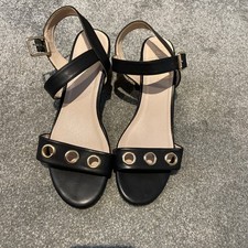 Lotus Black Sandals In Size 7
