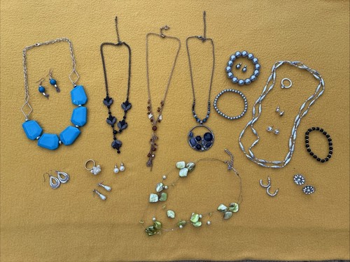 Women costume jewellery - women’s,