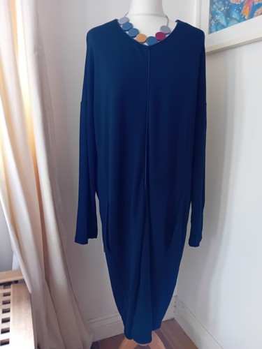 The white company - company, blue