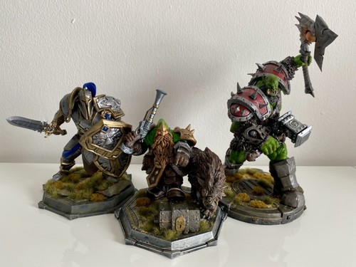 Mcfarlane toys world - mcfarlane, of