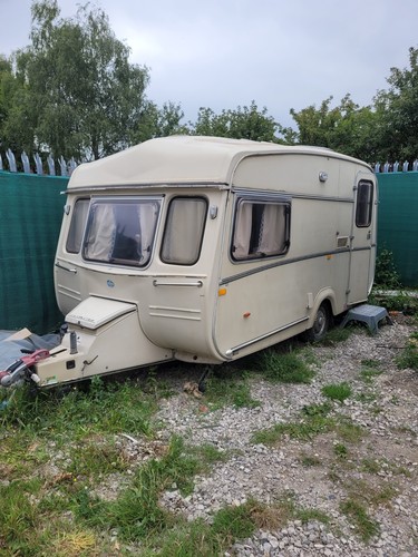 1979 castleton caravan - castleton, motor