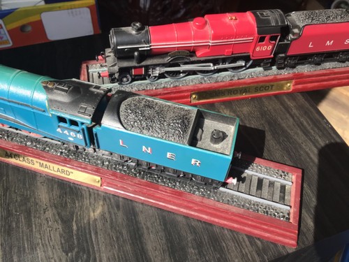 Atlas editions train models - train,