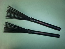 RETRACTABLE BLACK NYLON DRUM